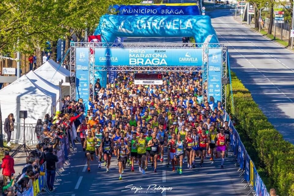 Braga Half Marathon runners at the start